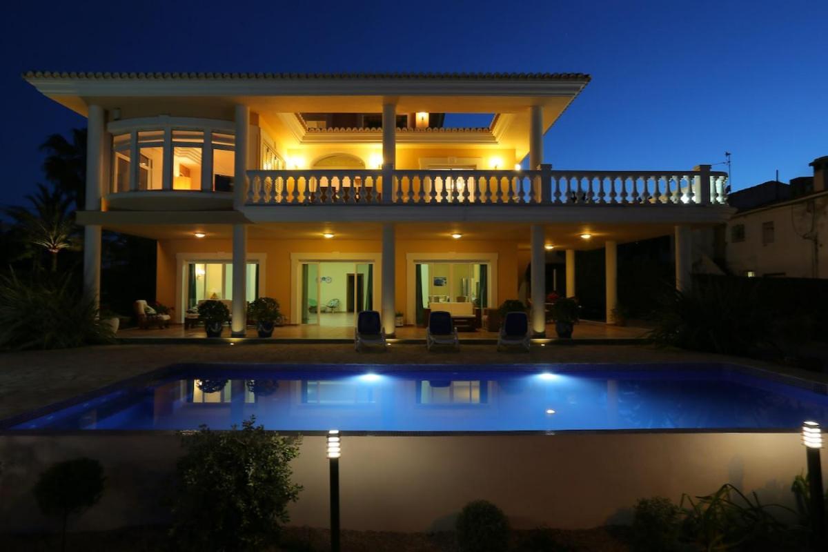 Vista Alegre Villa ฮาเวอา ภายนอก รูปภาพ